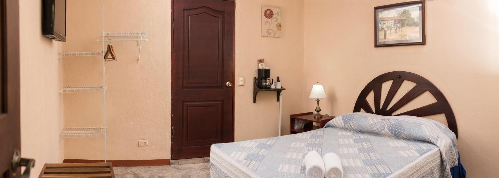Diuwak Hotel Доминикал Екстериор снимка